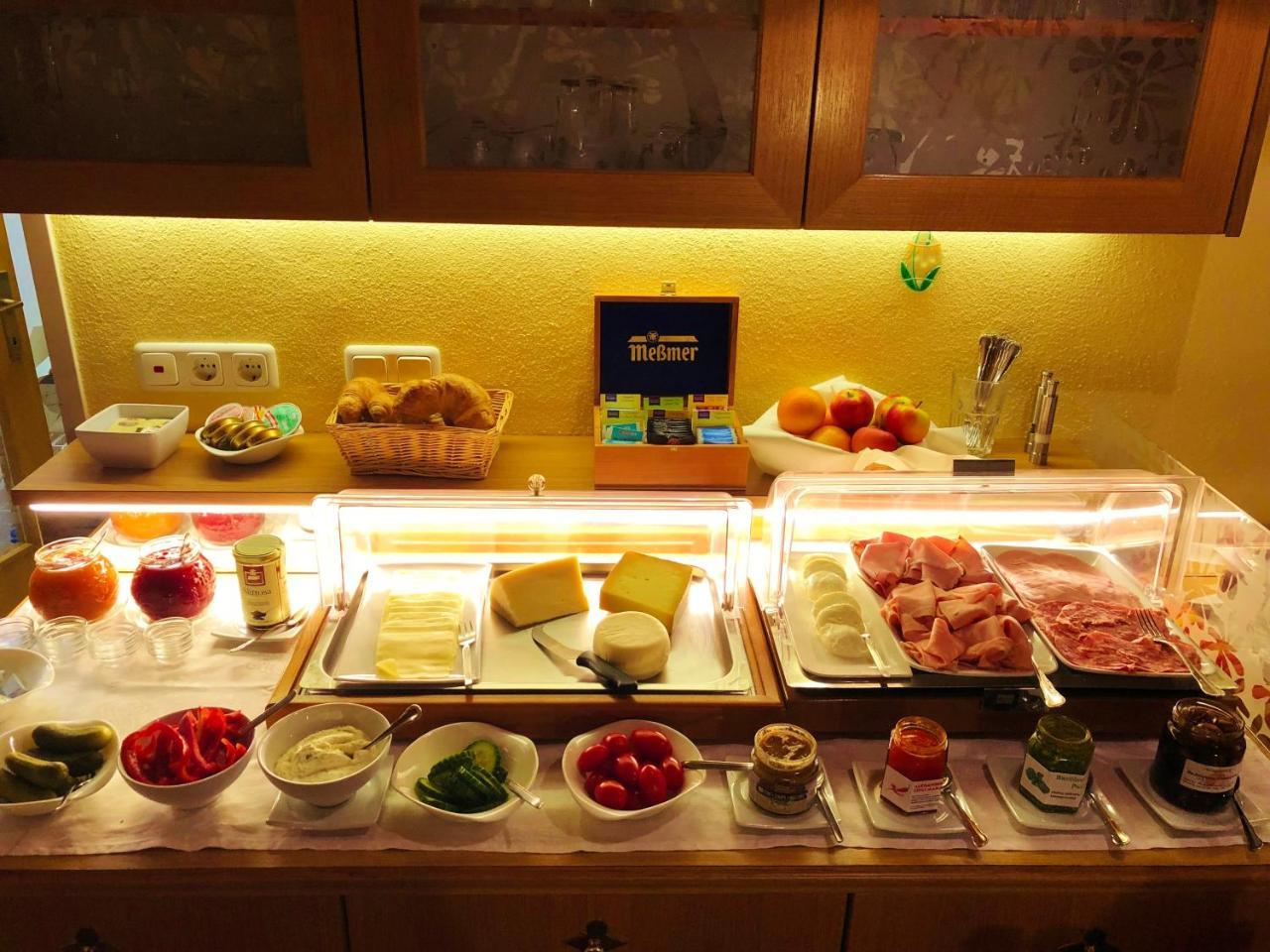 Hotel Garni Brigitte Buerserberg Ngoại thất bức ảnh