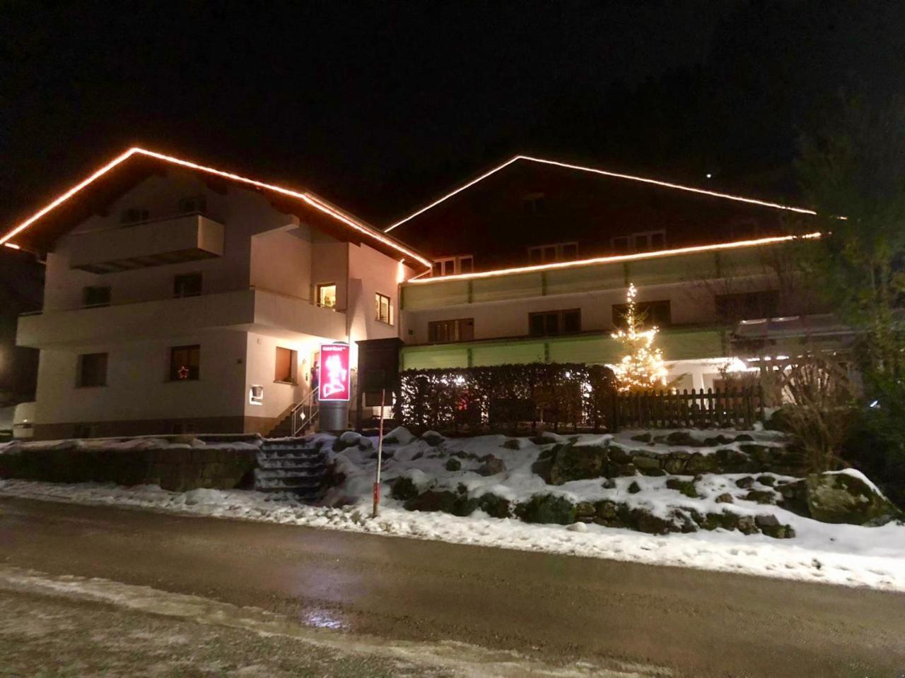 Hotel Garni Brigitte Buerserberg Ngoại thất bức ảnh